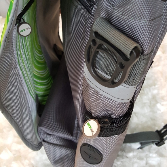 Microsoft XBOX 360 Gaming Console Messenger Bag - Picture 7 of 10